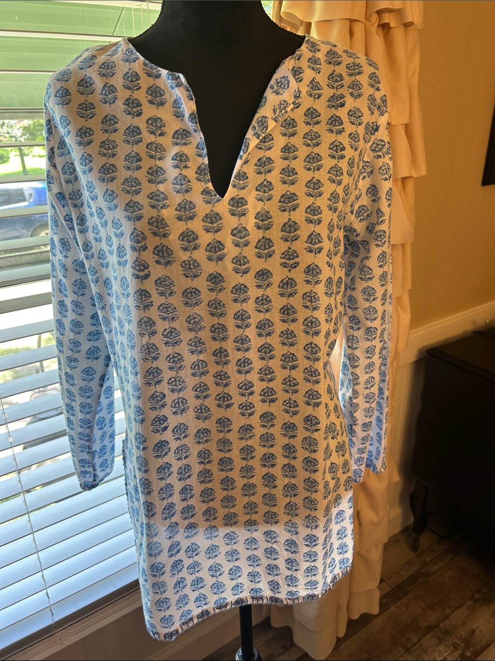 Blue Floral Notch-Neck Tunic Top
